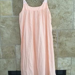 Woman’s light weight night gown